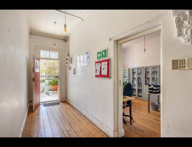 BUSINESS PROPERTY TO RENT IN OBSERVATORY